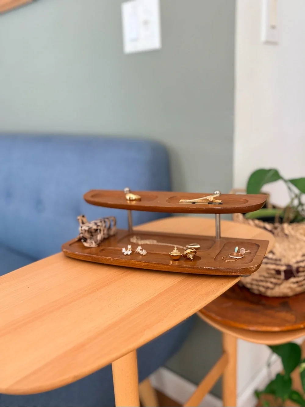 Vintage 1960s MCM Wood Valet Tray | Tiered Dresser Organizer | Dark Wood Catchal